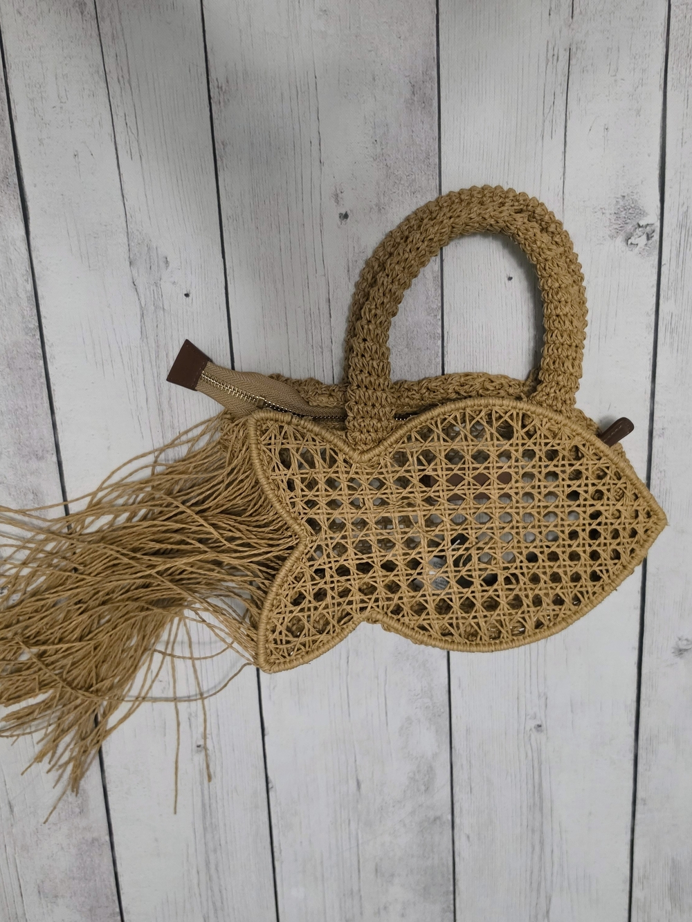 NWT J. Crew Woven Fish-Shaped Fringe Handbag - Raffia - Picture 2 of 7